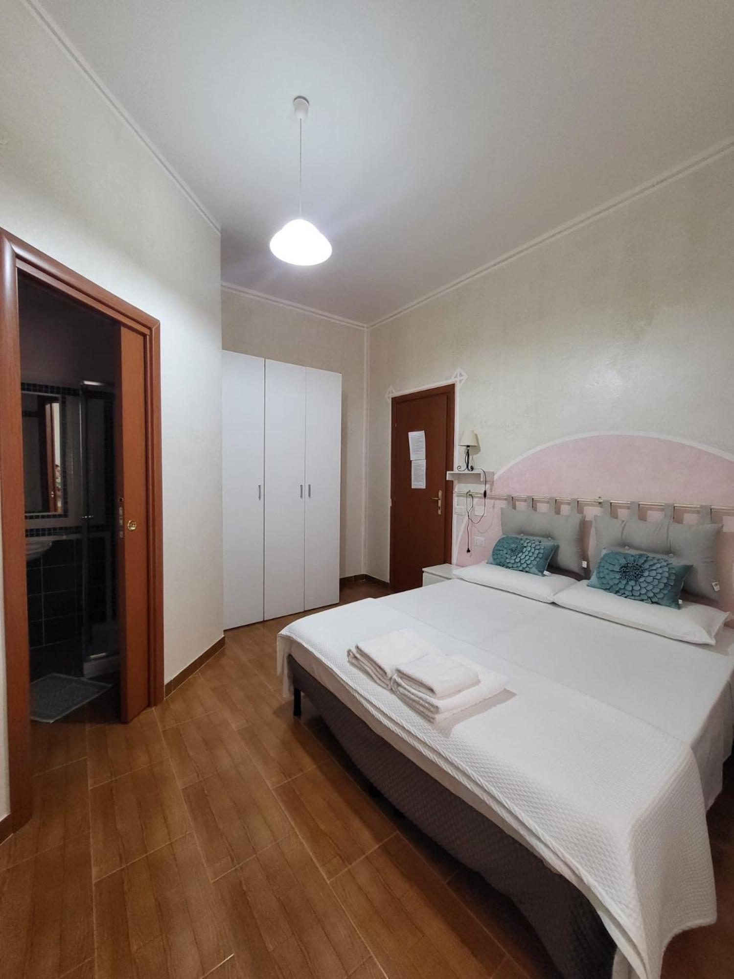 B&B Il Girasole SantʼAnna Arresi Exterior foto